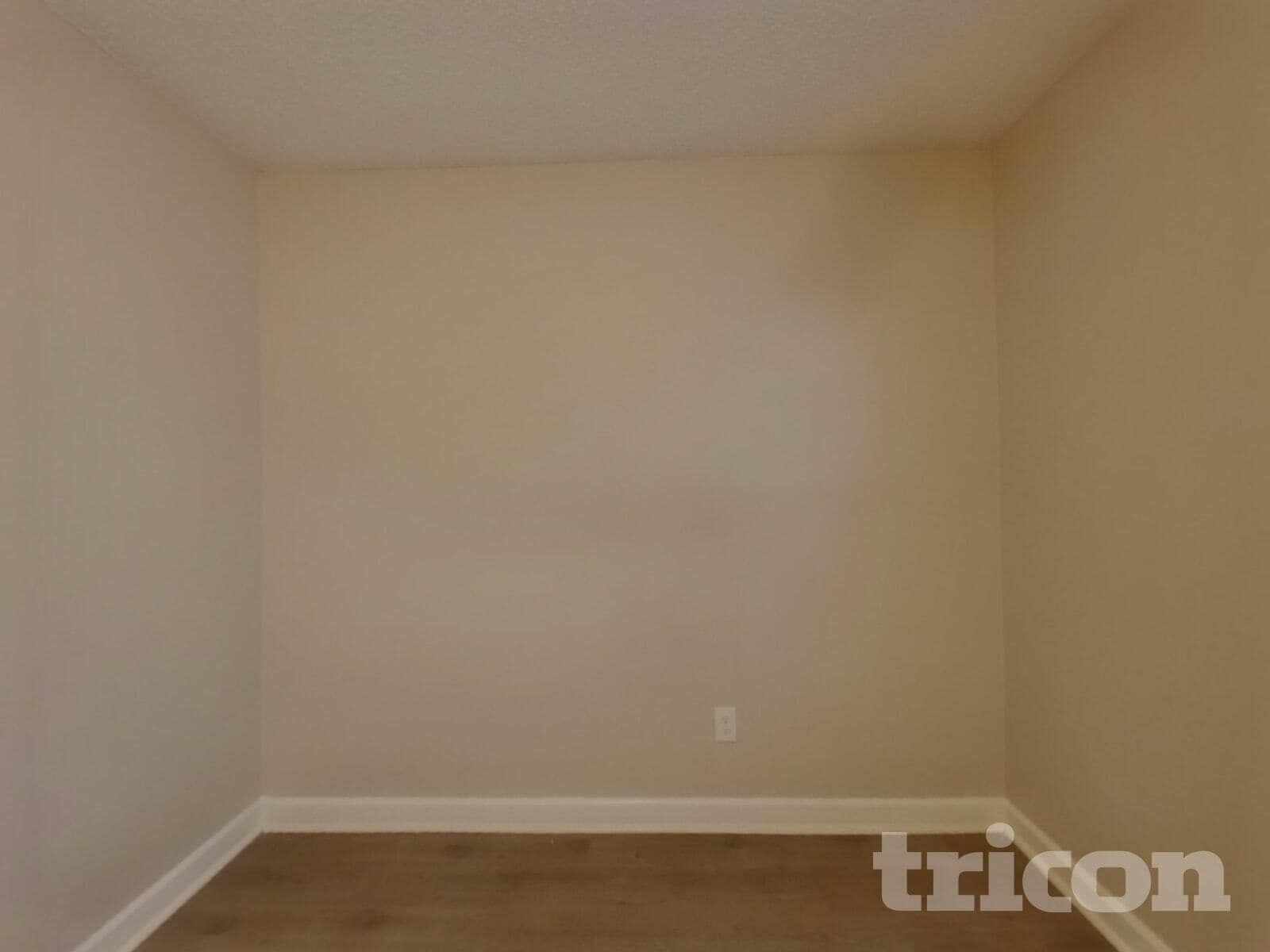 Building Photo - 7031 Red Bud Cir