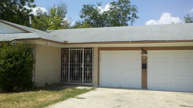 Primary Photo - 3 BR Home for Rent!