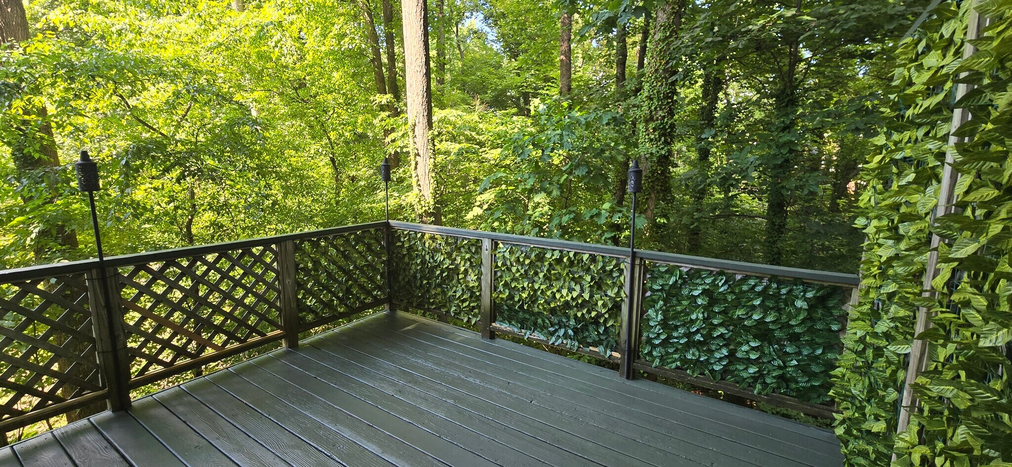 Building Photo - 2025A Stoneycreek Dr