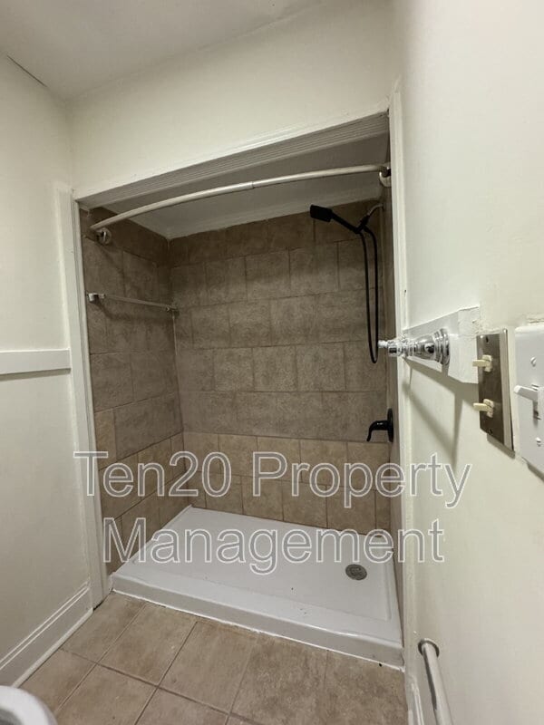 Building Photo - 4702 Harbin St