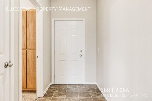 Building Photo - 1134 Mcgee Ct NE