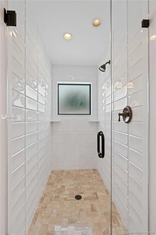 Building Photo - 2539 Wabash Dr