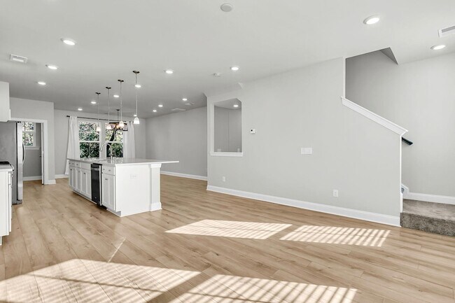 Building Photo - 1226 Tice Ln