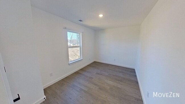 Building Photo - 16 Catawba Ave