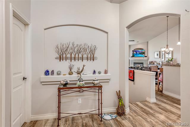 Building Photo - 358 Cliff View Dr