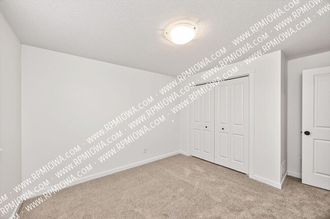 Building Photo - 318 SW 16th St