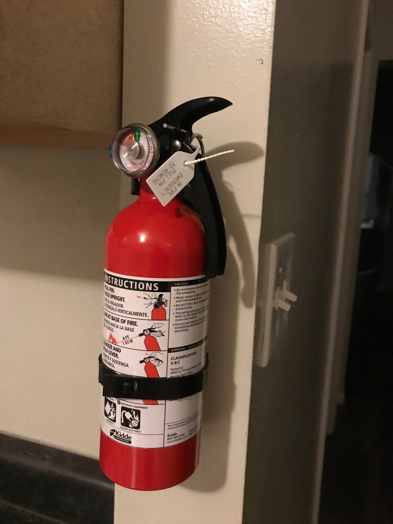 Kitchen fire extinguisher - 1631 S Central Park Ave
