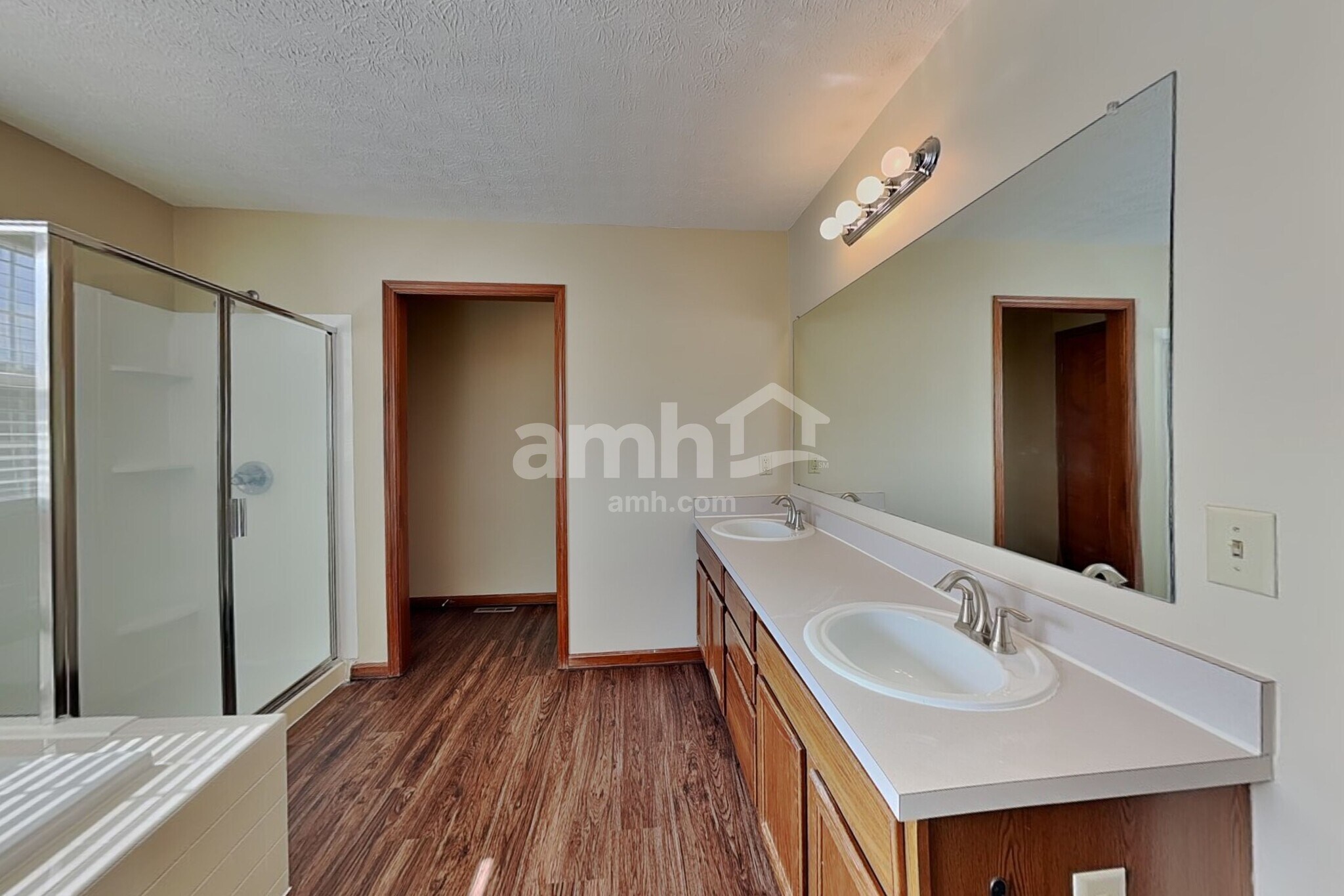Building Photo - 12400 Bentwood Farms Dr