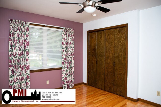 Building Photo - 3 Bedroom and 2 bathroom House for rent