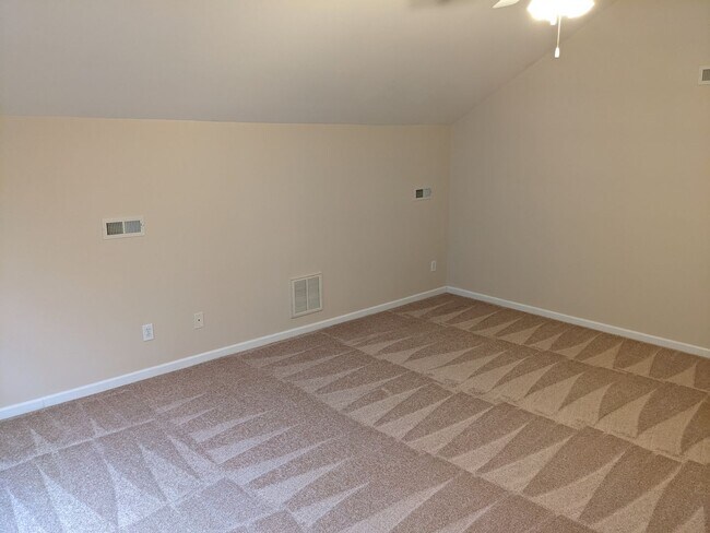 Building Photo - Four Bedroom with Fence and Cabarrus Schools
