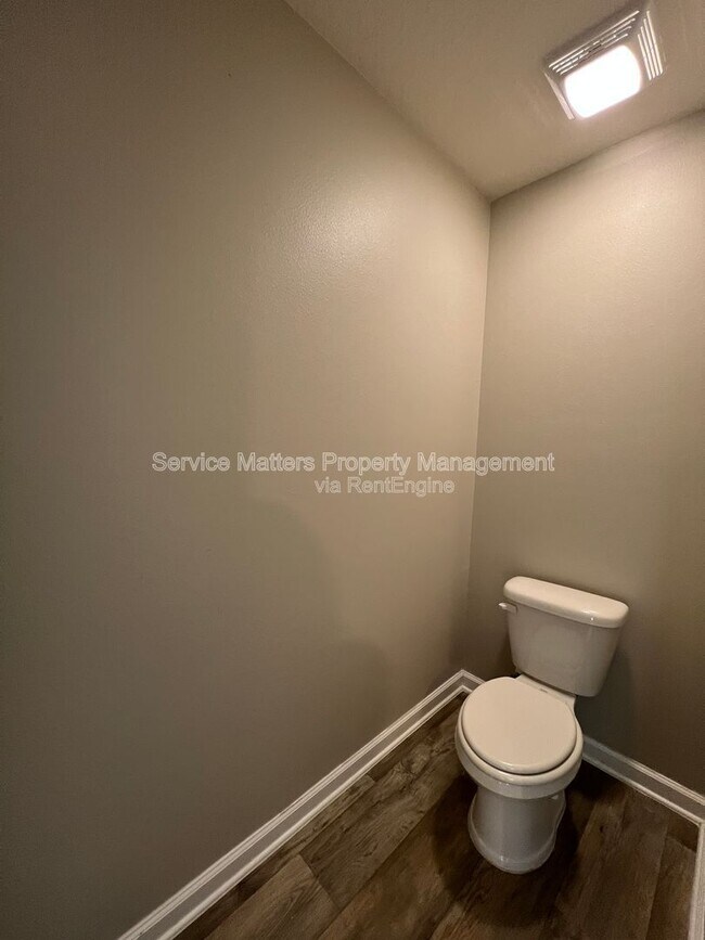 Building Photo - 6402 Churchill Cir