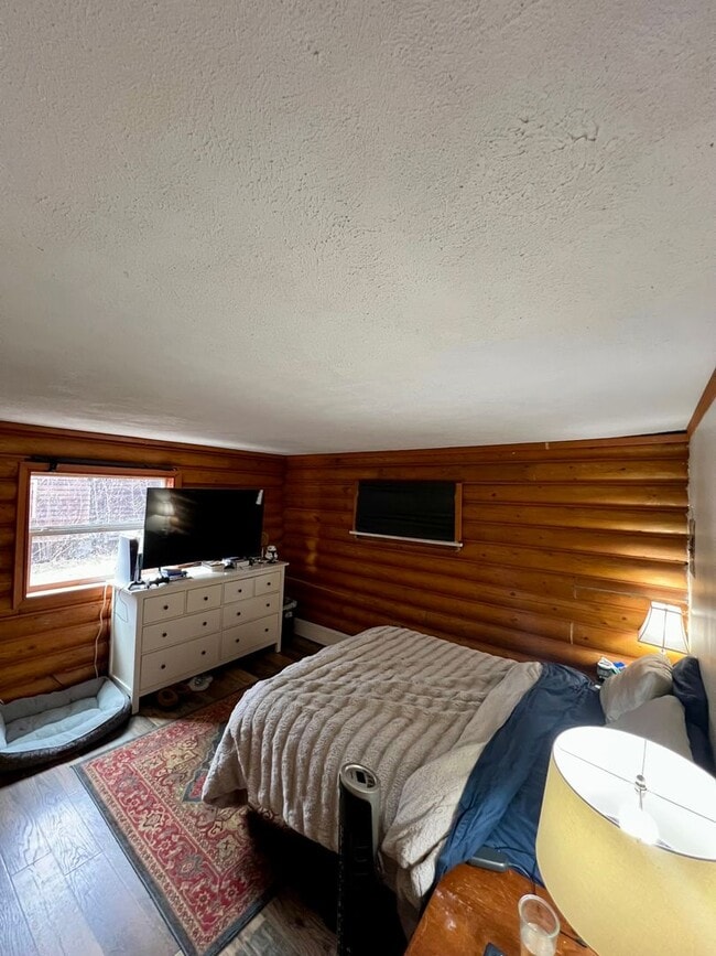 Building Photo - Charming 2-Bedroom Home in Moose Creek – D...