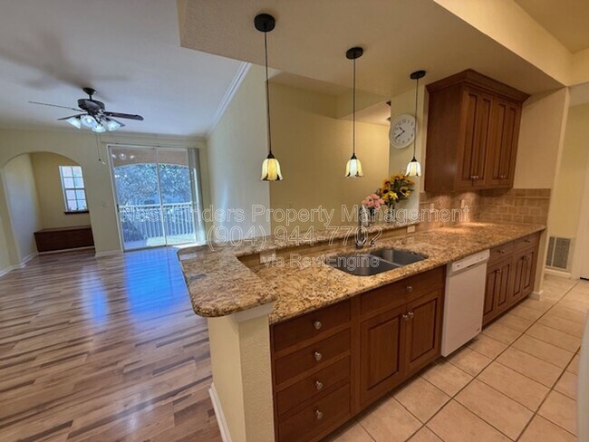 Building Photo - 10075 Gate Pkwy N