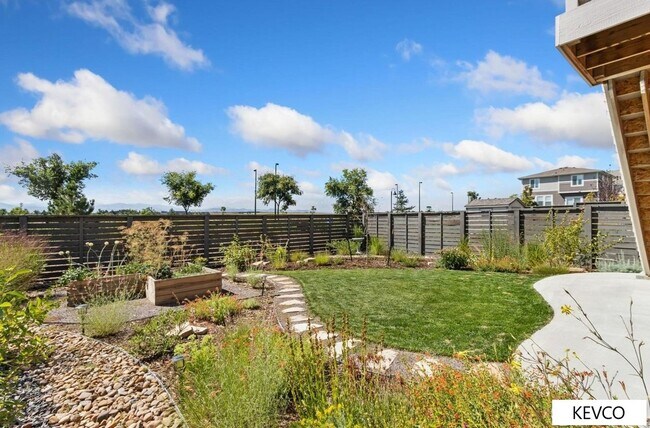 Building Photo - Sprawling Newer Construction Home