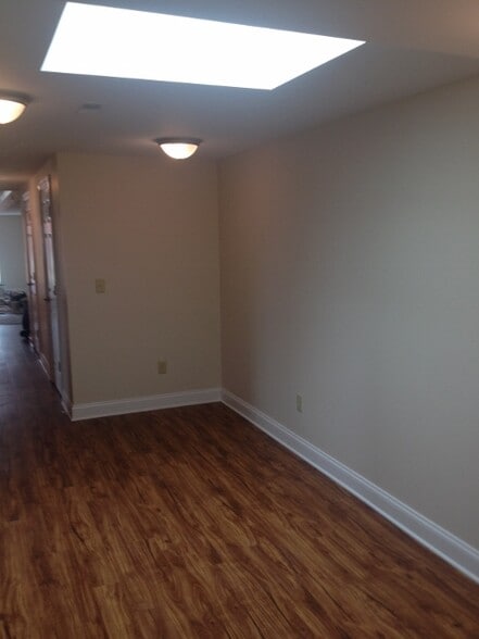 Building Photo - 68 N Court St