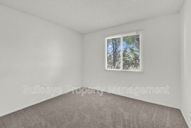 Building Photo - 13811 N 37th Way