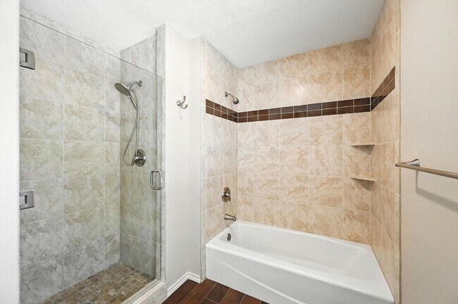 Building Photo - Stately 4-Bedroom Estate Home in Prestigio...