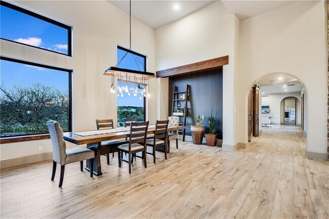 Building Photo - 3353 Tuscany Dr