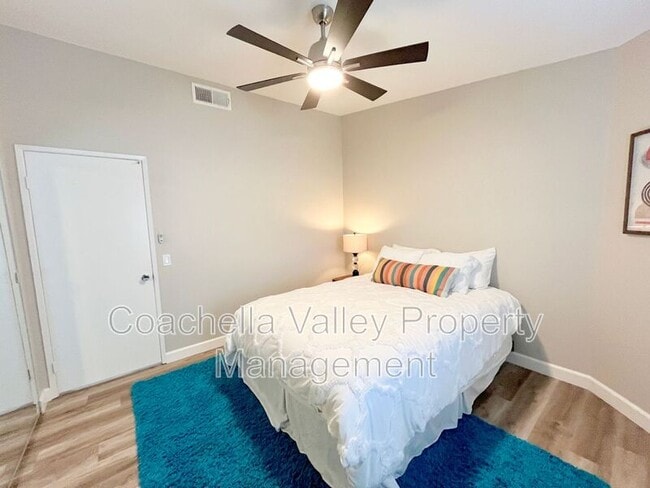 Building Photo - 55544 Laurel Valley