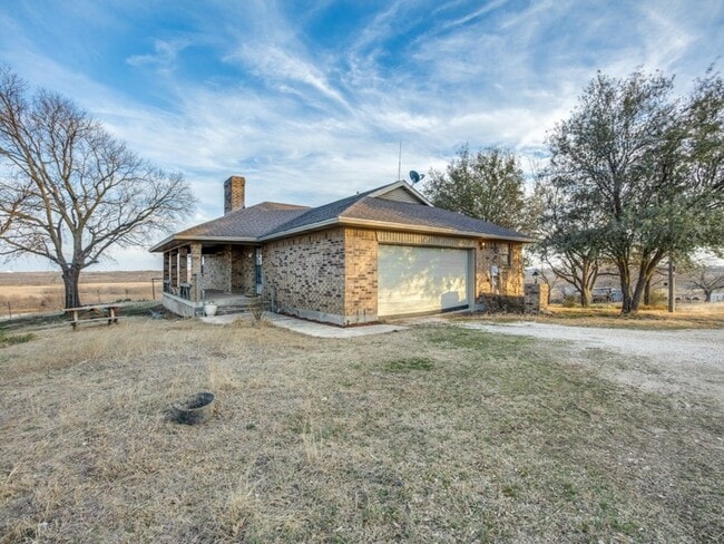Building Photo - 4774 N Bonnie Brae St