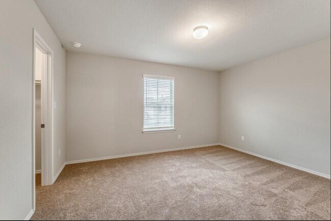 Building Photo - 3651 Sandy Brook Dr