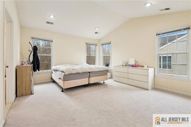 Building Photo - 14 Caleb Ln