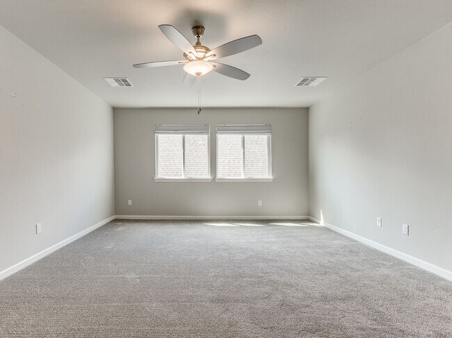 Building Photo - 8216 Crew Ln