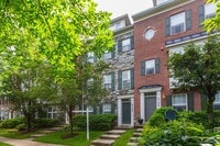 Building Photo - 3 Bed 3.5 Bath - Silver Spring Townhouse -...