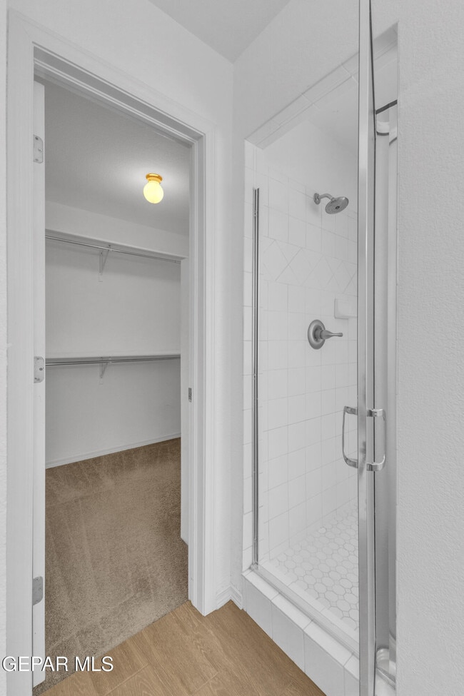 Building Photo - 6096 Pecan Park Pl