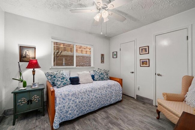 Building Photo - 16323 La Luna Dr