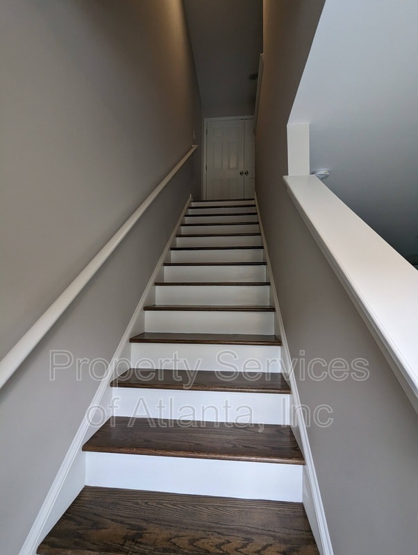 Building Photo - 4443 Pinscher St