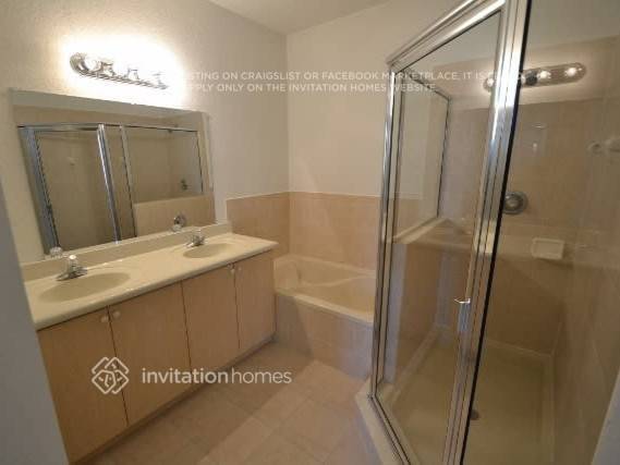 Building Photo - 13758 SW 116th Ln