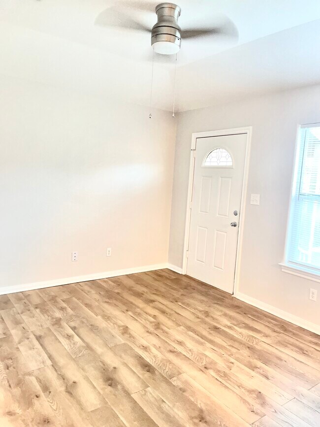 Living room - 2024 Jean St