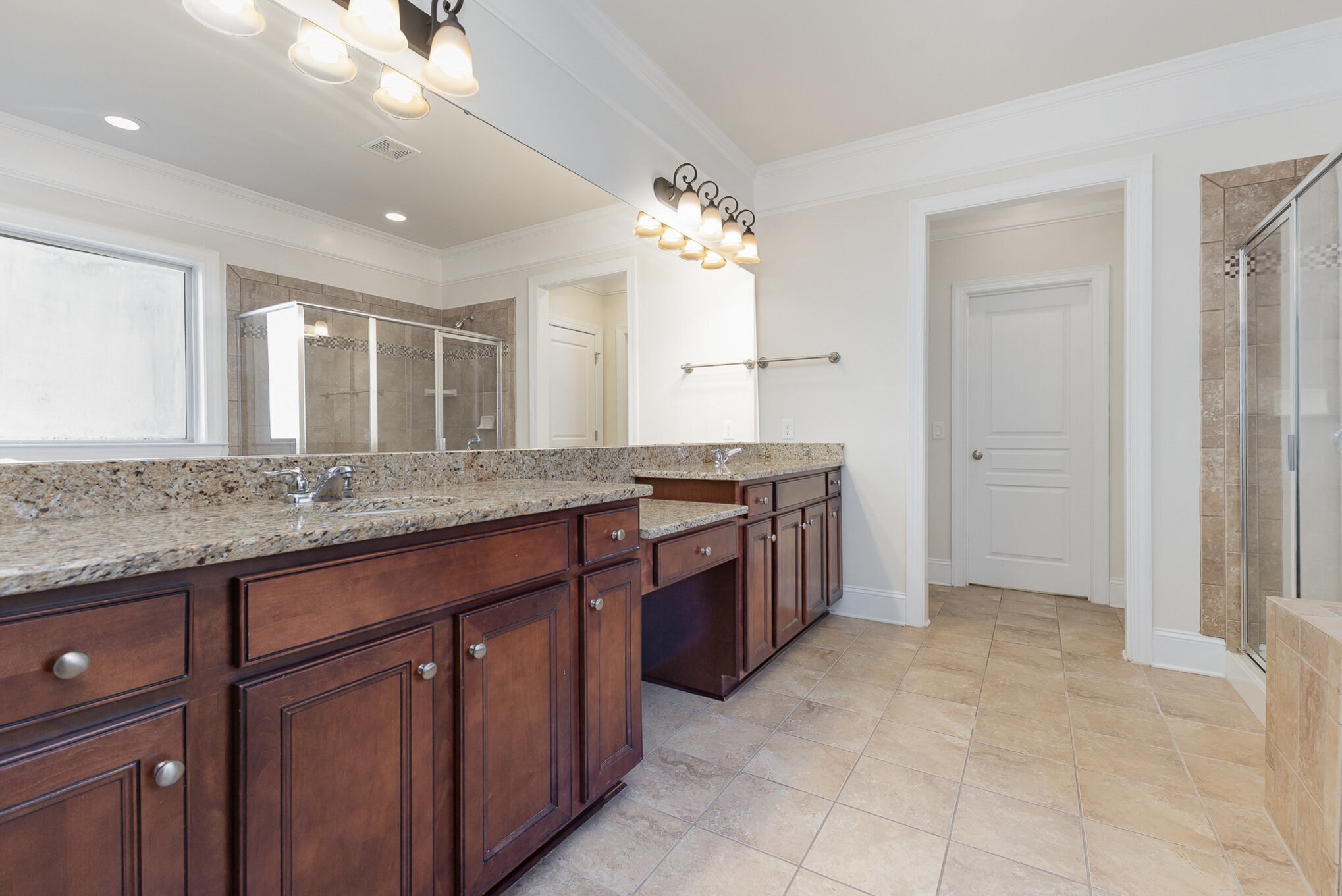 Building Photo - 9909 Woodland Watch Ct