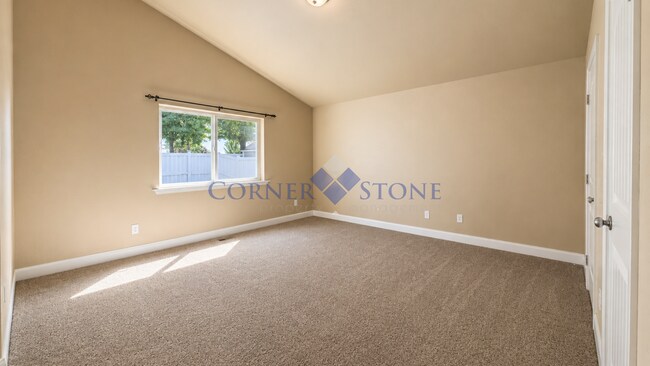 Building Photo - 1764 Ridge Way