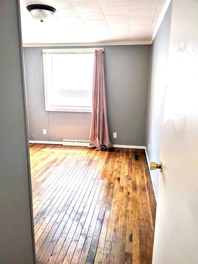 Building Photo - 2506-2510 Oriole