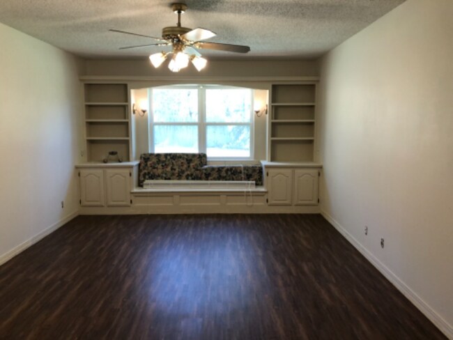 Building Photo - 4816 Gretna Green Ln