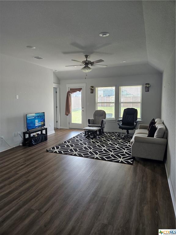 Building Photo - 312 Gidran Trail