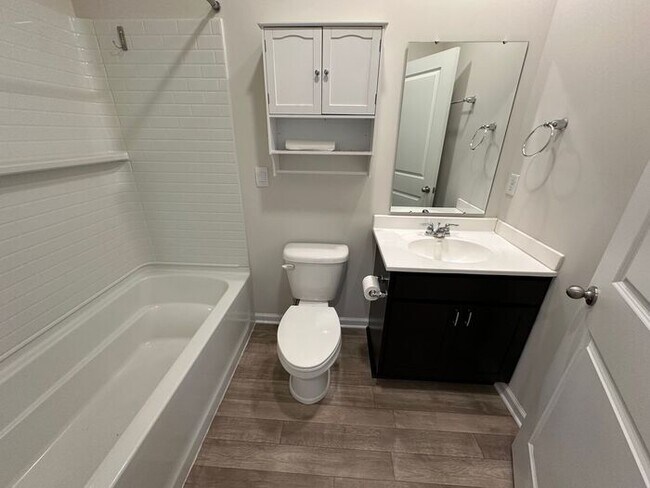 Building Photo - 113 Hunter's Rdg Dr