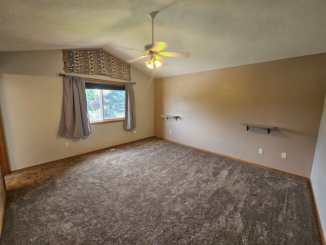Building Photo - Beautiful Home in Spokane Valley