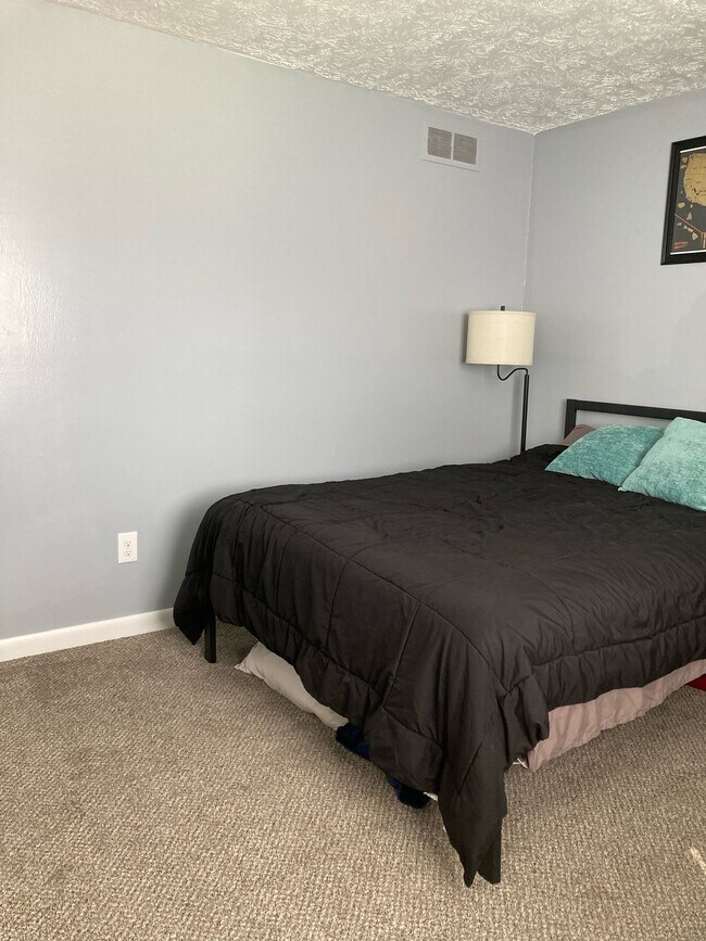 Bedroom 2 - 95 Woodlands