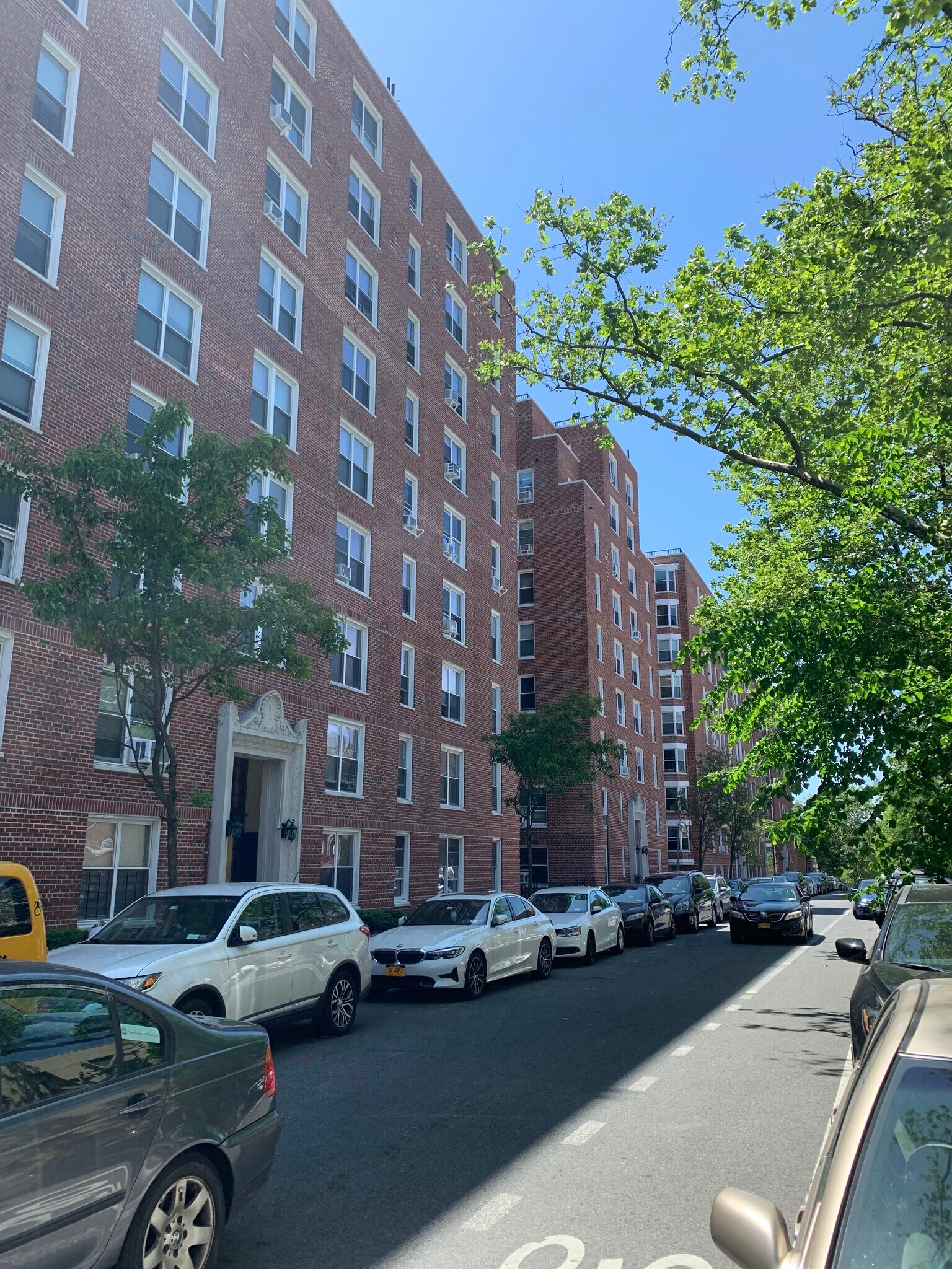 Building Photo - 160 72nd St