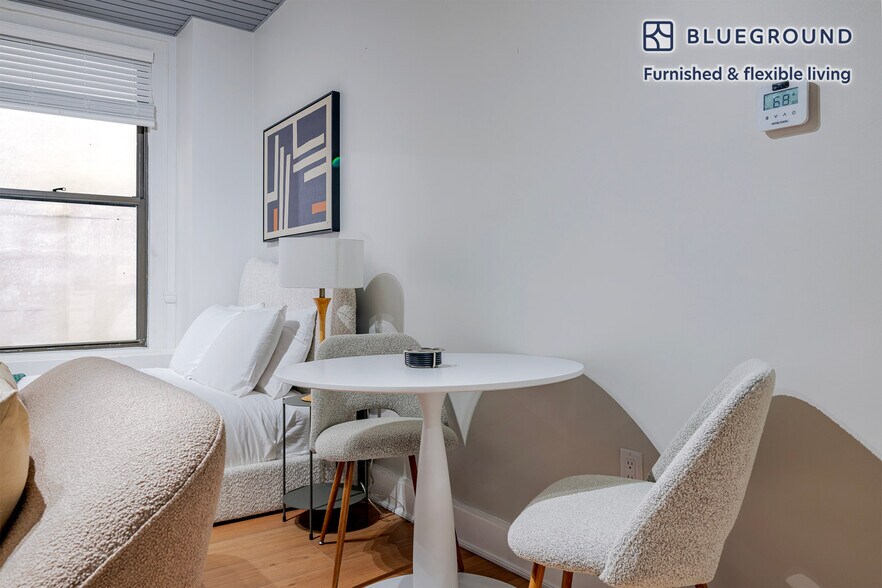 Building Photo - 44 Bromfield St