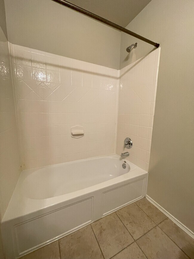 Building Photo - 11021 Boundless Valley Dr