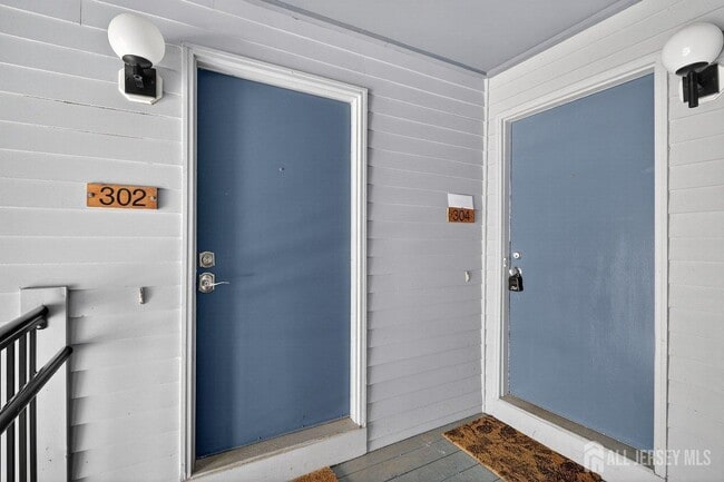 Building Photo - 304 Aspen Dr