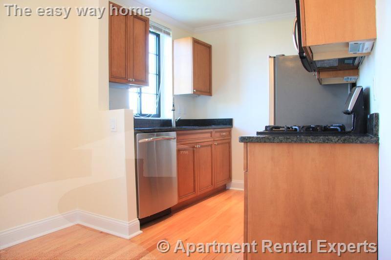 Building Photo - 60 Brattle St