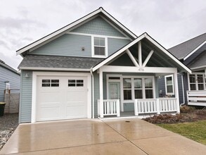 Building Photo - Lease Takeover on a 3bdrm/2.5 bath cottage...