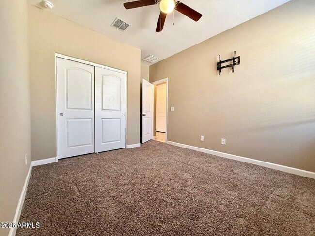 Building Photo - 40865 W Hensley Way