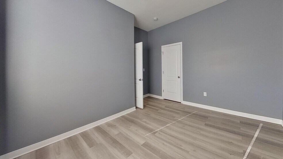 Building Photo - Spacious Modern Home | Stylish Comfort Nea...
