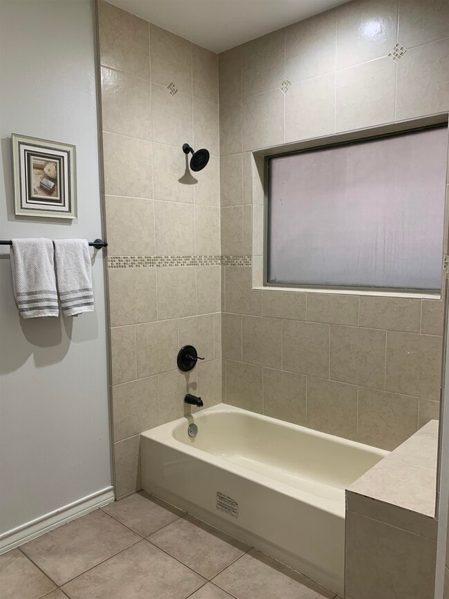 Building Photo - 307 Michoacan Loop